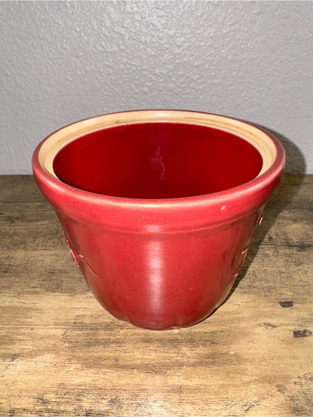 Vintage Red Ceramic Planter 219-5 Embossed Floral Pottery Flower Pot - Picture 8 of 12